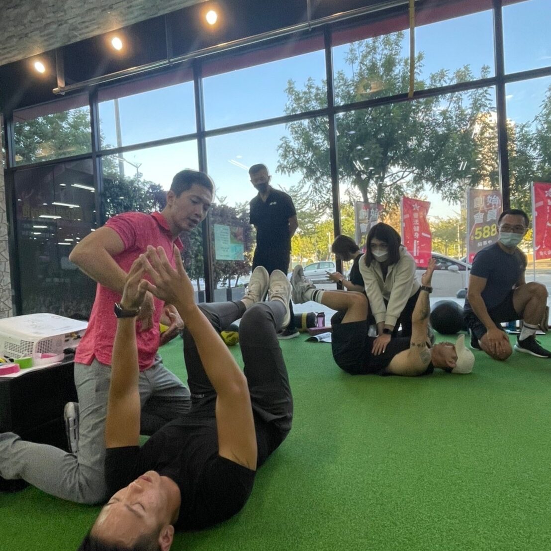 腹部與核心訓練