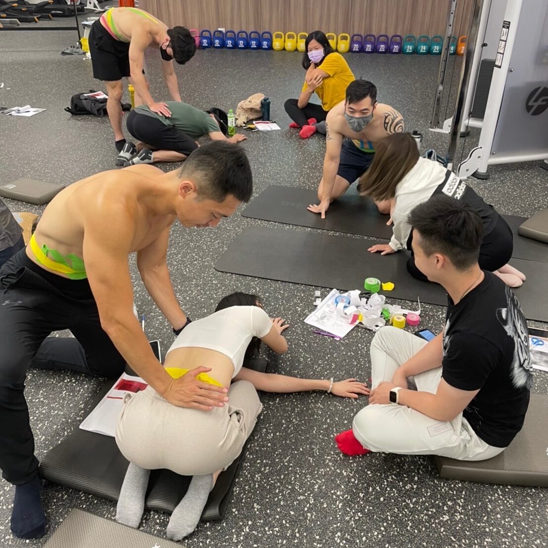 腹部與核心訓練